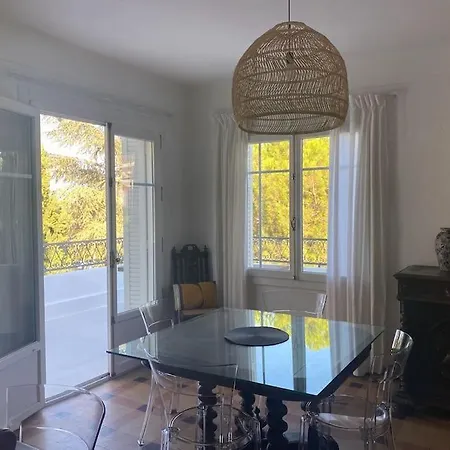 Dans Maison, Jardin Et Piscine Prives Будинок відпочинку Антіб